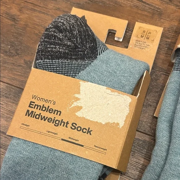 NWT BURTON Women’s Emblem Performance Midweight Socks 2 pair S-M Winter Snow - Picture 2 of 5